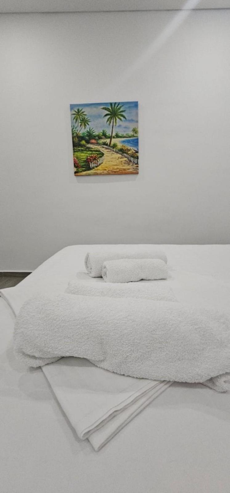 Hotel Edina Apartments By Hp Saranda Kültér fotó
