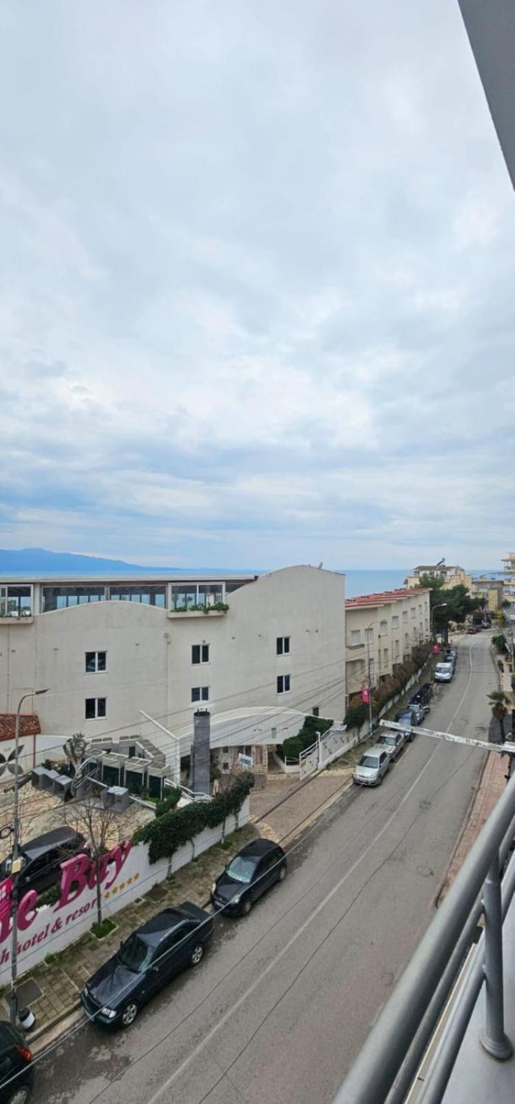 Hotel Edina Apartments By Hp Saranda Kültér fotó