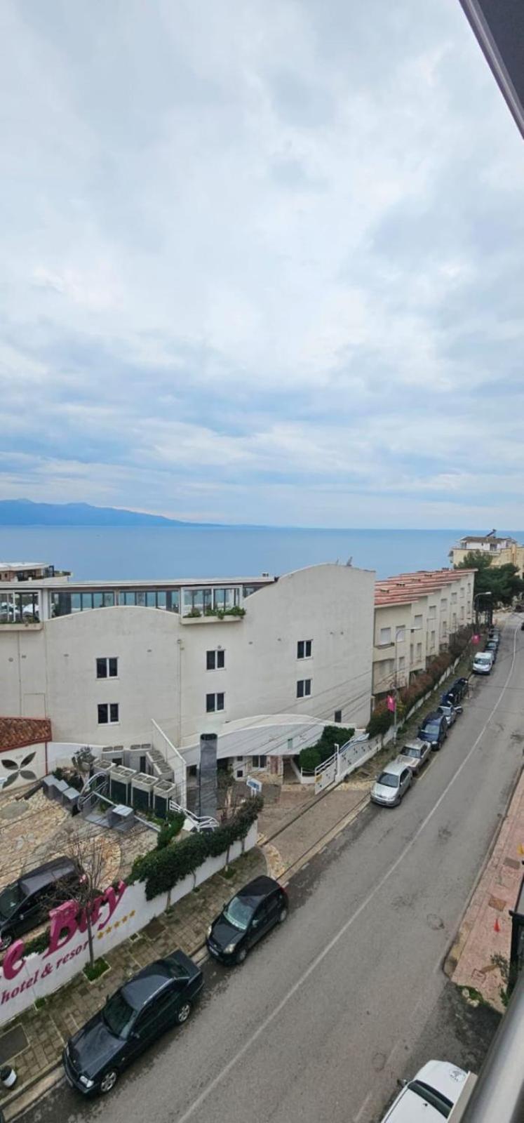 Hotel Edina Apartments By Hp Saranda Kültér fotó