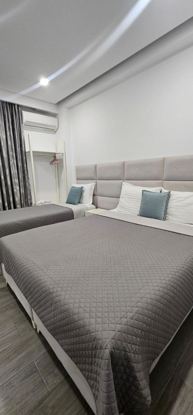 Hotel Edina Apartments By Hp Saranda Kültér fotó